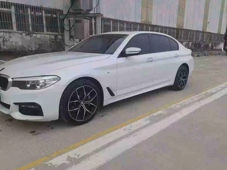 宝马5系 正面外观二