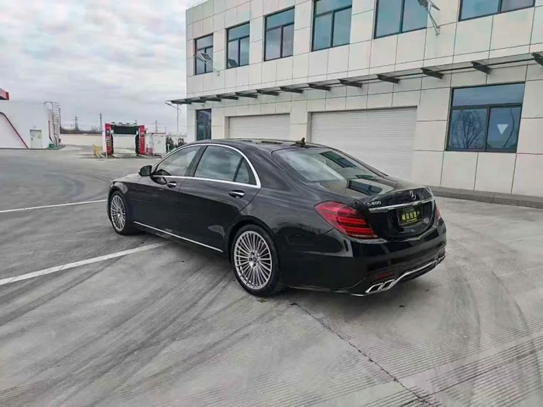 奔驰S 内饰前排