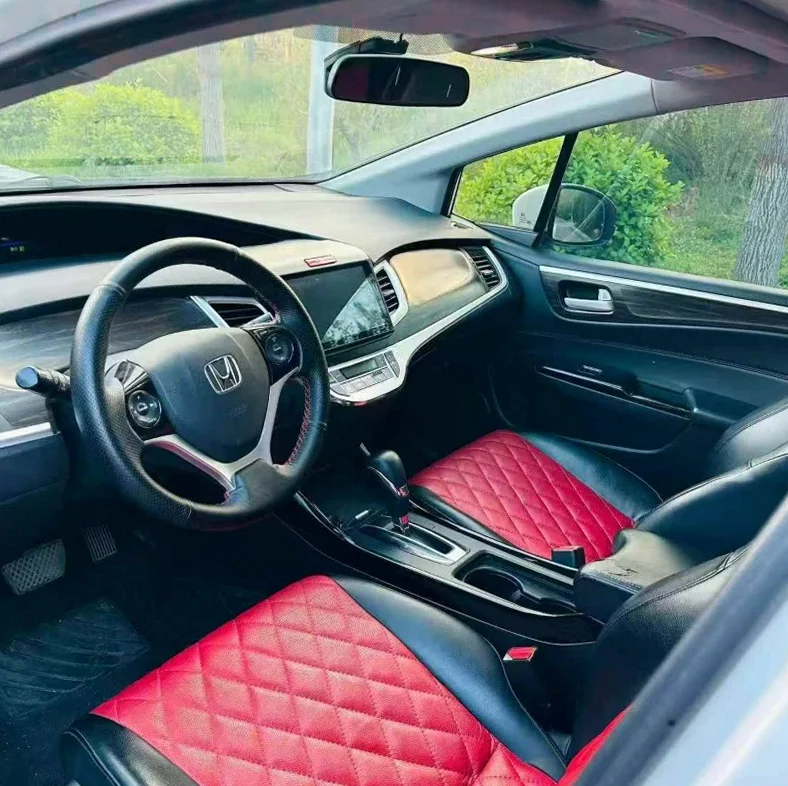 本田杰德 后面外观一