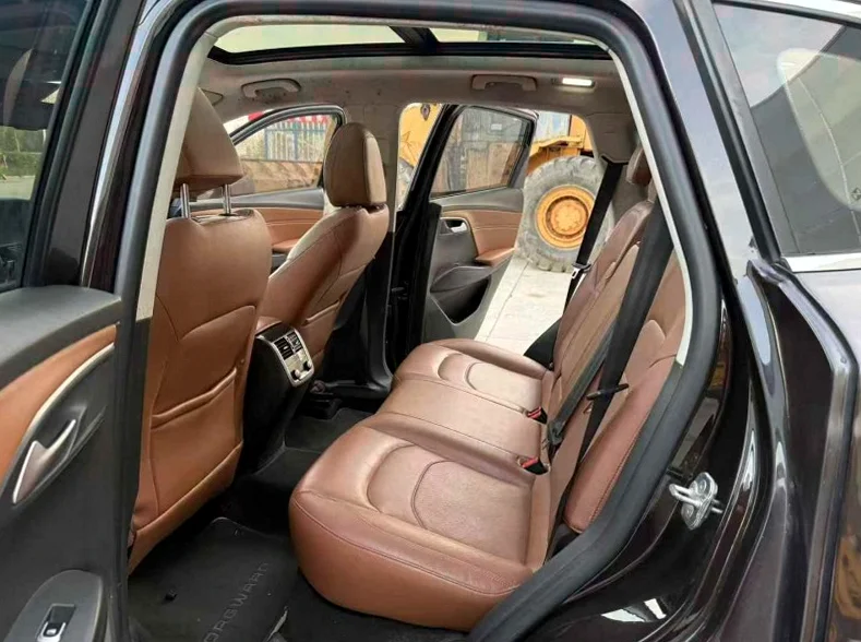 宝沃BX7 内饰前排