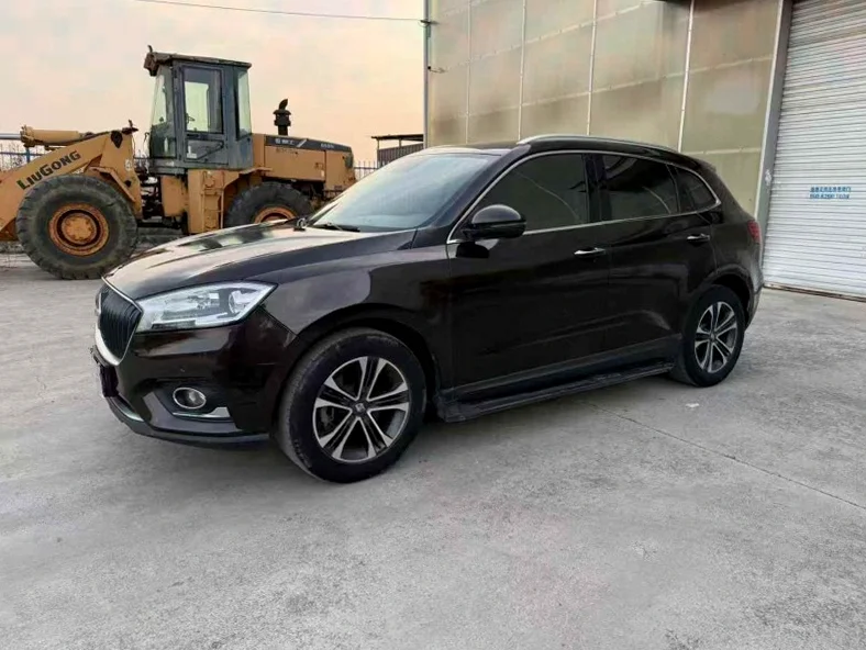 宝沃BX7 正面外观三