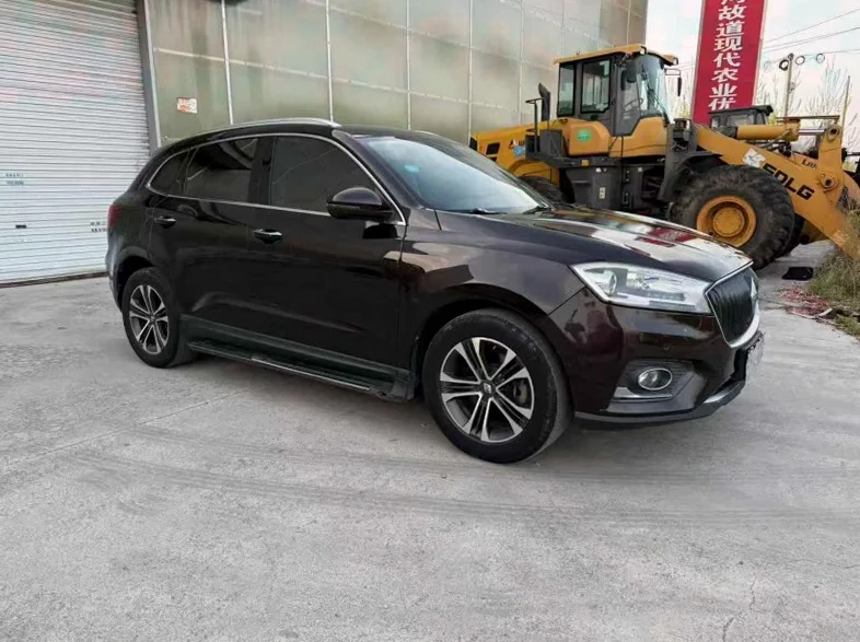 宝沃BX7 正面外观二