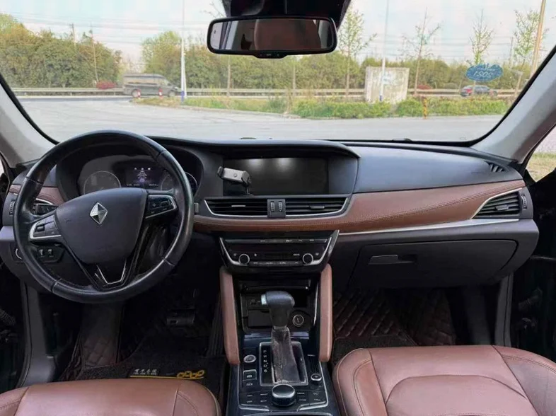 宝沃BX7 后面外观二