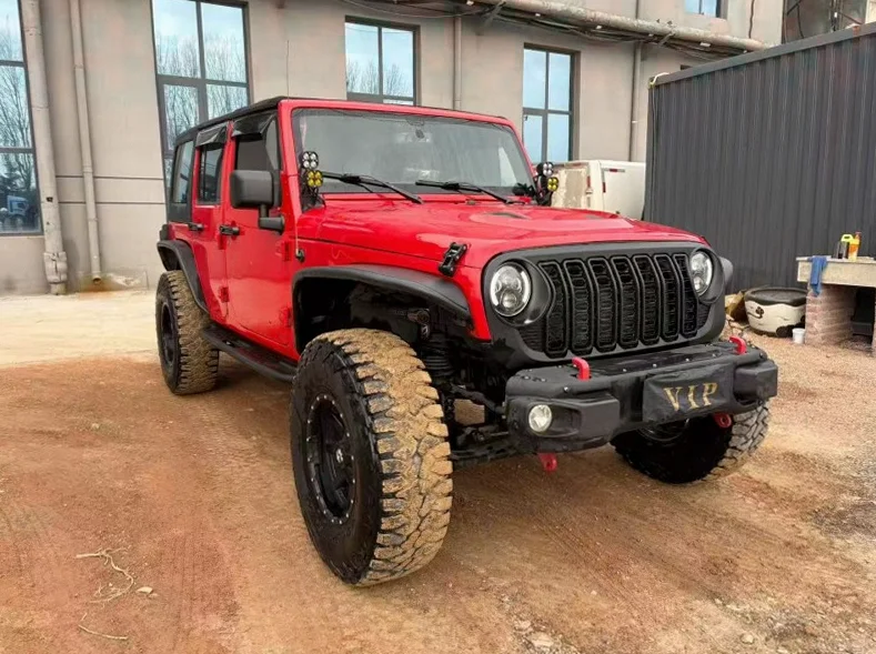 Jeep牧马人 正面外观二