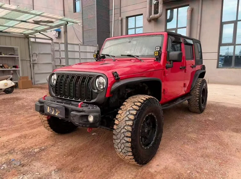 Jeep牧马人 正面外观三