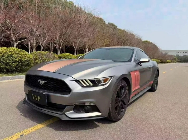 福特野马 正面外观二