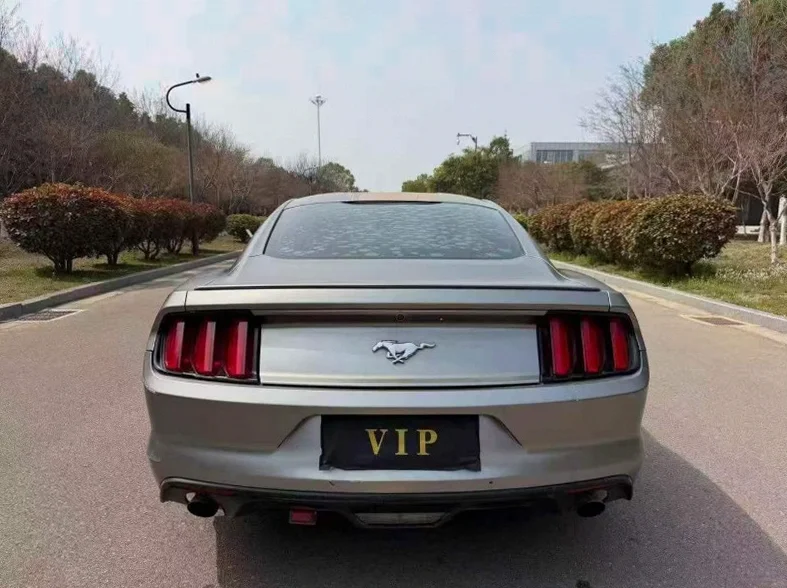 福特野马 内饰前排