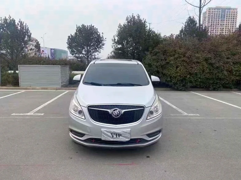 17年别克GL8 25S自动豪华