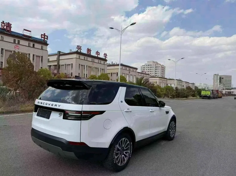 路虎发现 后面外观二