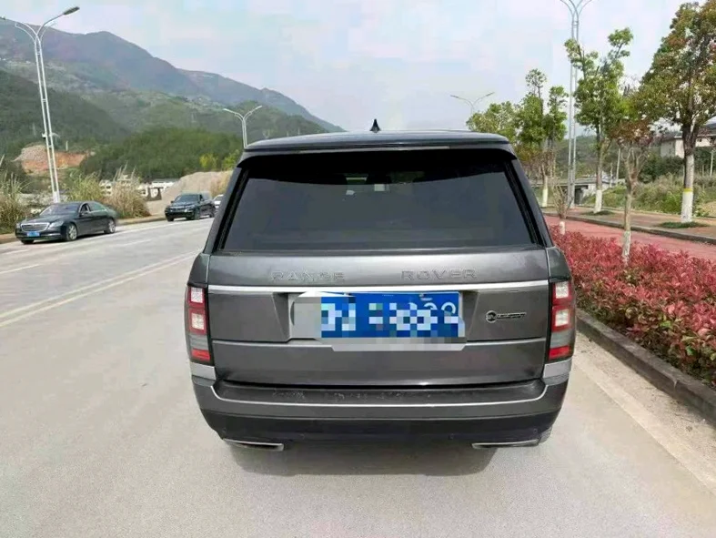 路虎揽胜行政 后面外观二