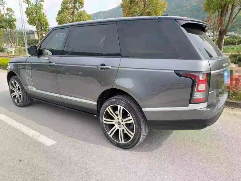 路虎揽胜行政 驾驶室