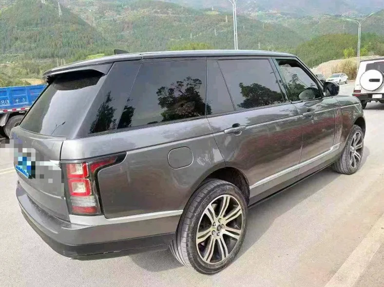 路虎揽胜行政 后面外观一