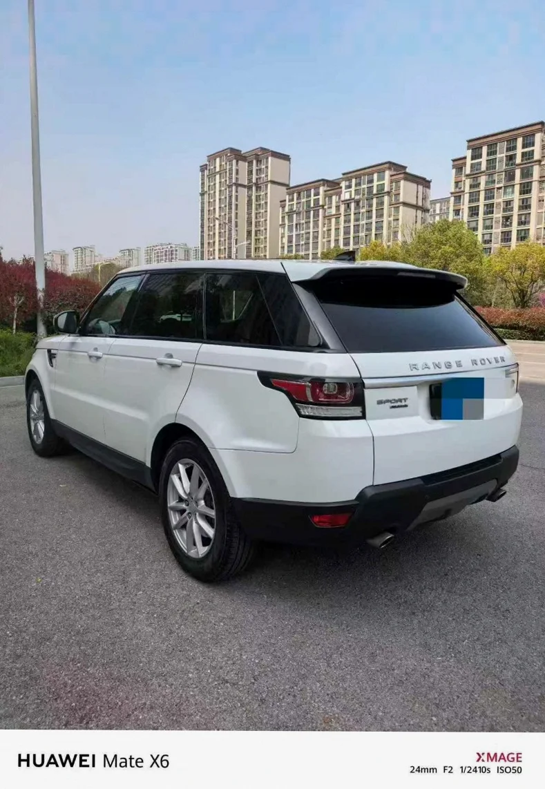 路虎揽胜运动 内饰后排