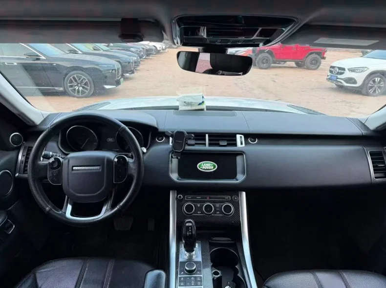 路虎揽胜运动 后面外观三