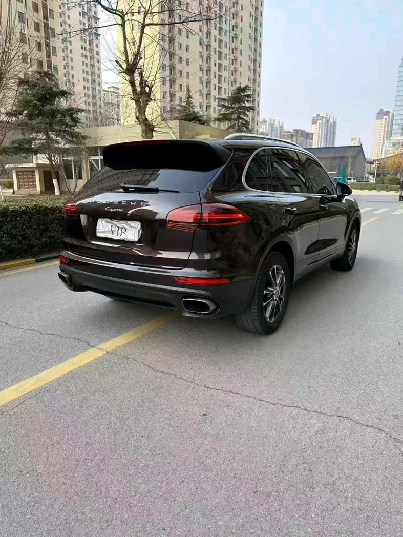 保时捷Macan 驾驶室