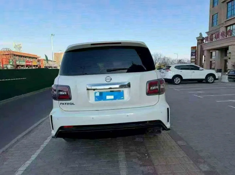 日产途乐 驾驶室