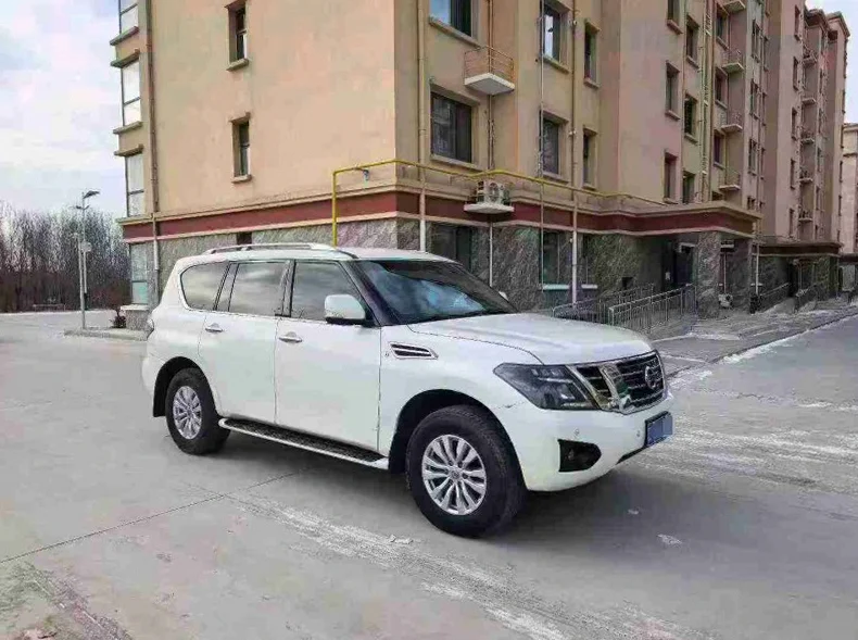 日产途乐 正面外观二