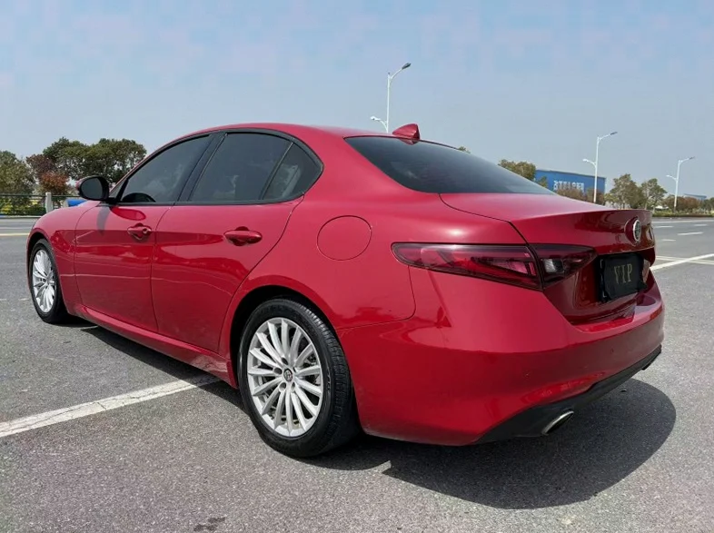 阿尔法·罗密欧Giulia 驾驶室