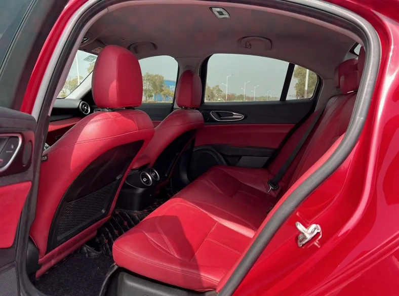 阿尔法·罗密欧Giulia 后面外观一