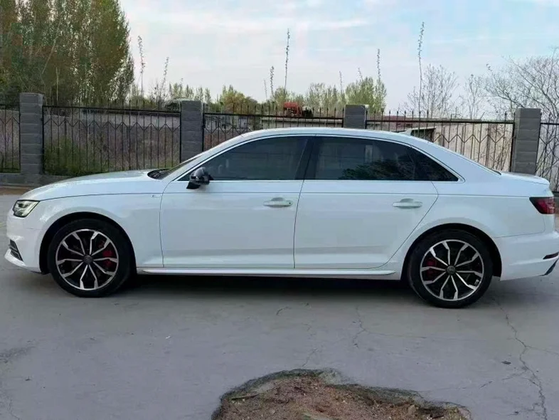 奥迪A4L 正面外观二