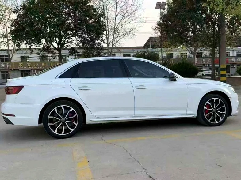 奥迪A4L 正面外观三