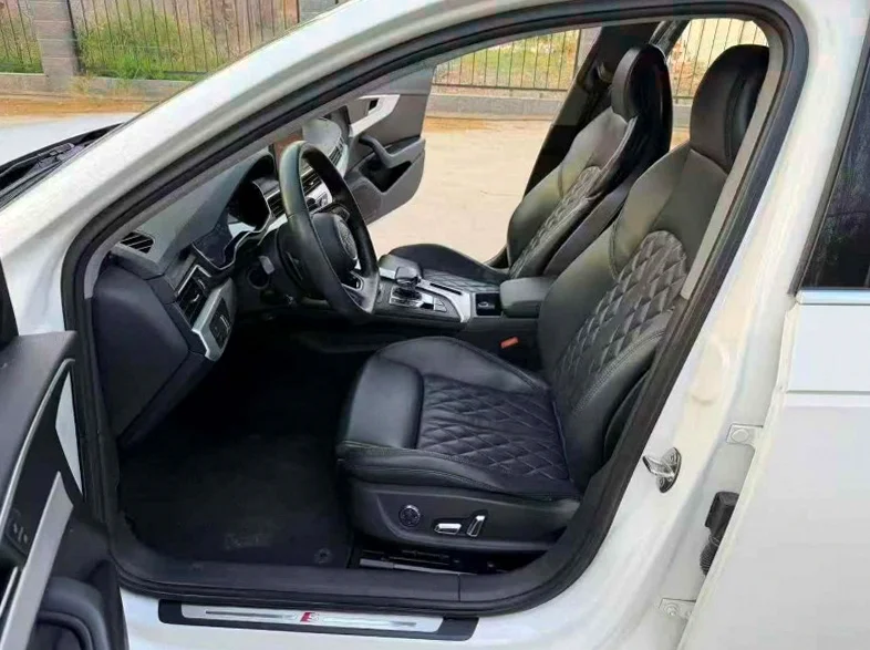 奥迪A4L 后面外观三