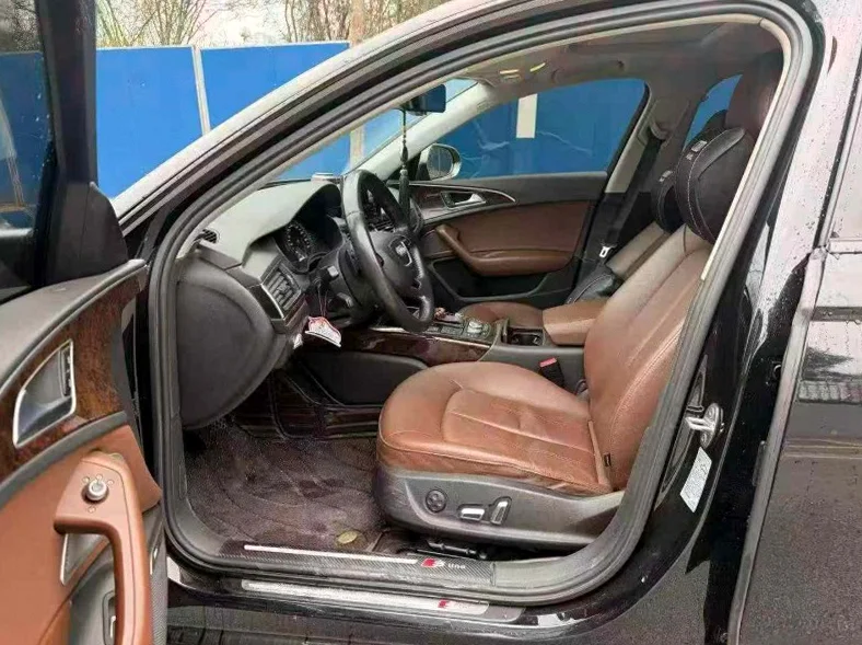 奥迪A6L 后面外观一