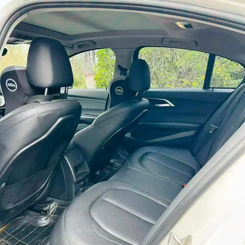 宝马1系 后面外观三