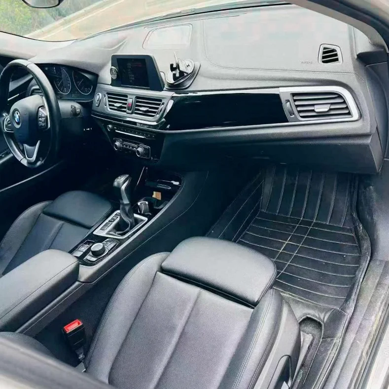 宝马1系 正面外观三