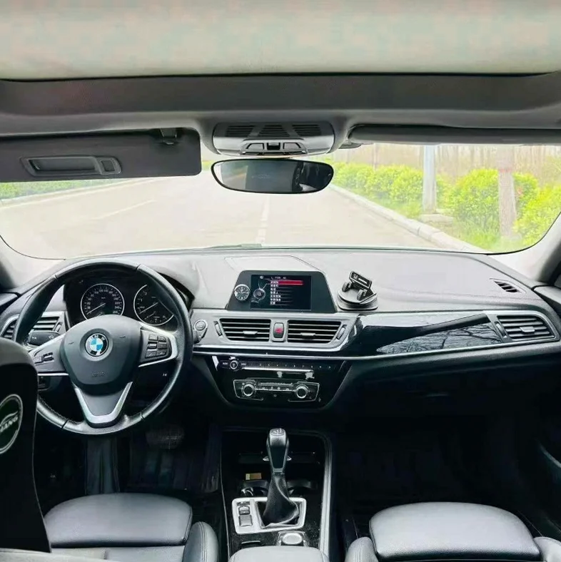 宝马1系 正面外观三