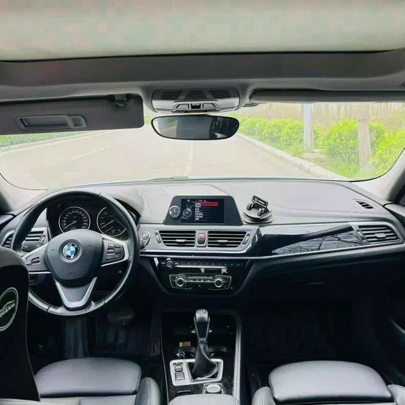 宝马1系 后面外观一