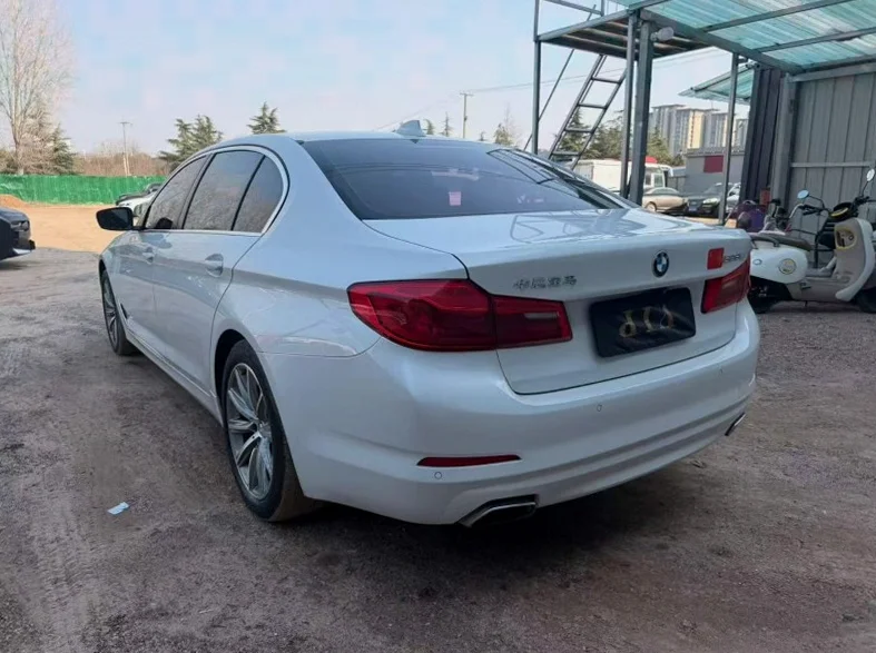 宝马5系 后面外观三