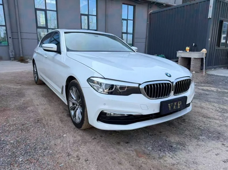 宝马5系 正面外观二