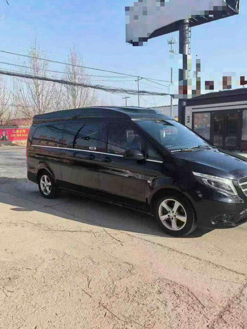 奔驰威霆 正面外观三