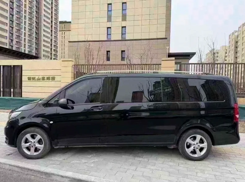 奔驰威霆 内饰前排