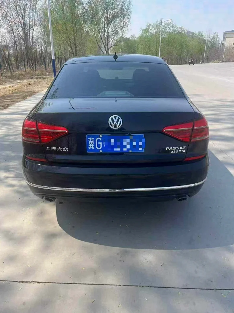 大众帕萨特 驾驶室