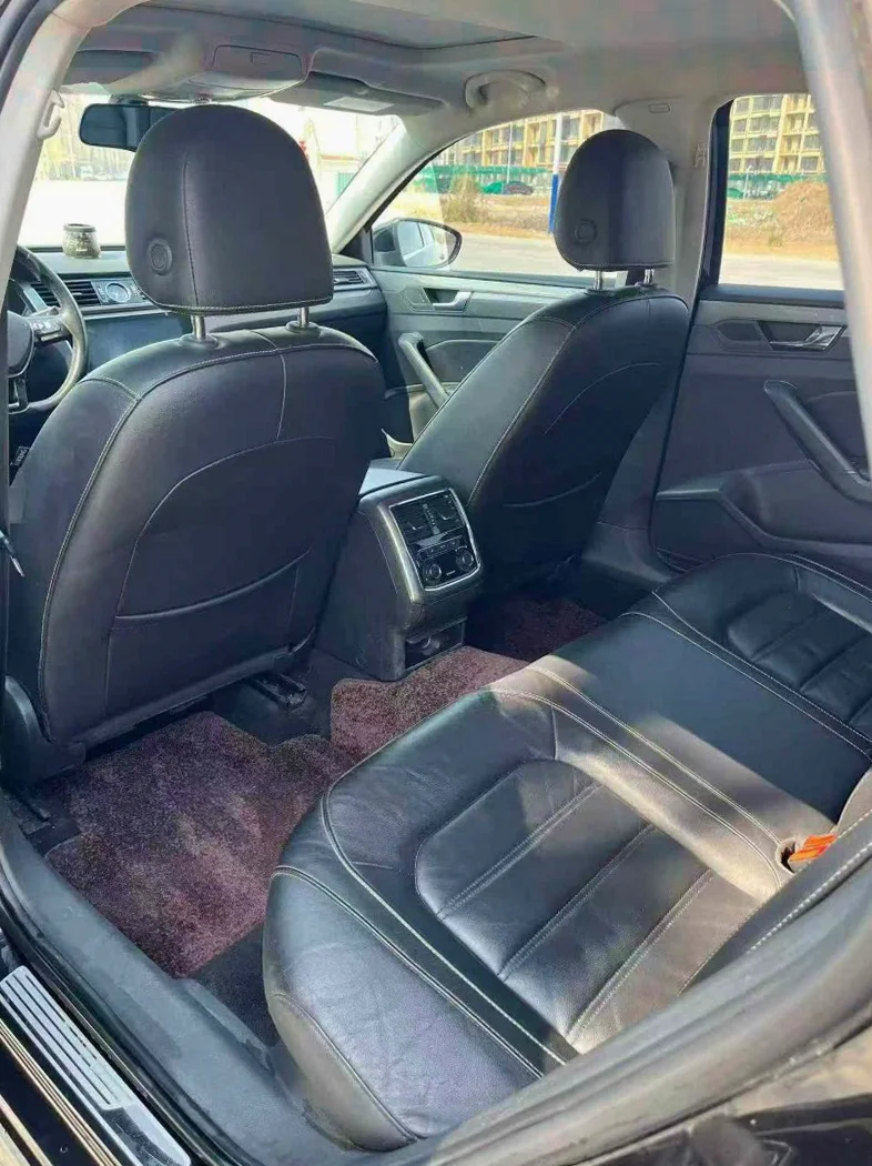 大众帕萨特 后面外观三