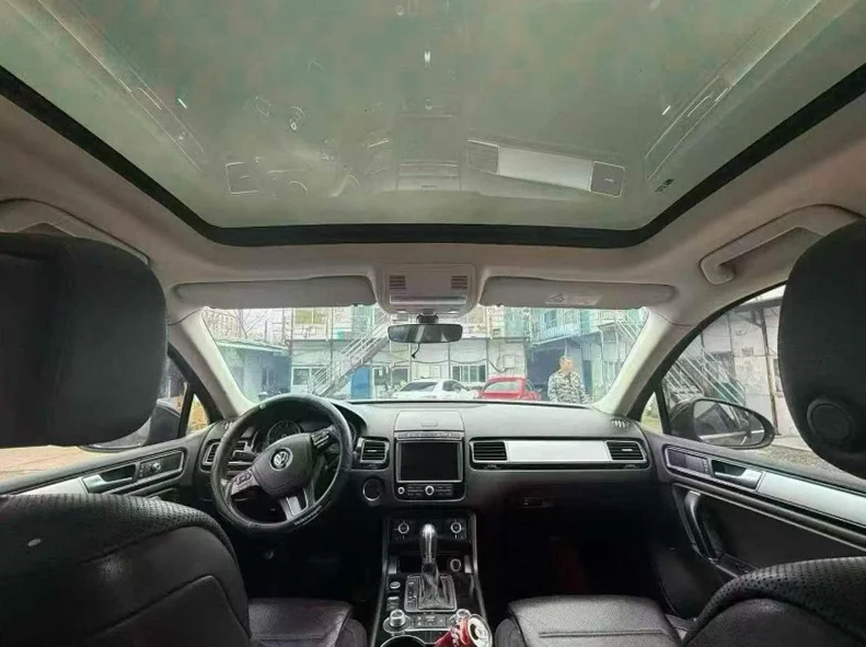 大众途锐 后面外观二