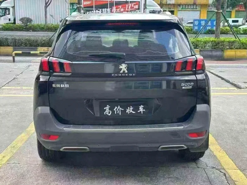 东风标致 内饰前排