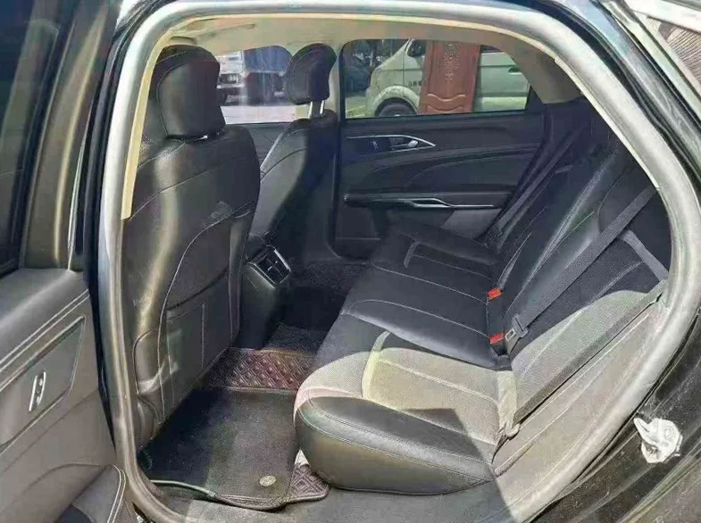 东风标致 后面外观二