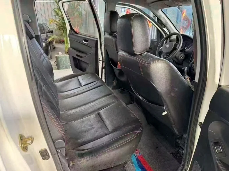 福田拓陆者 内饰前排