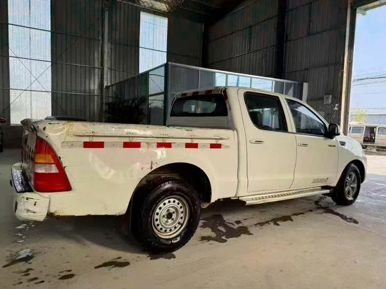 福田拓陆者 内饰后排