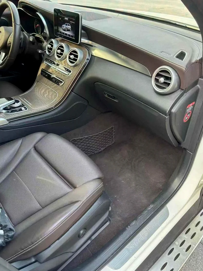 奔驰GLC 内饰后排