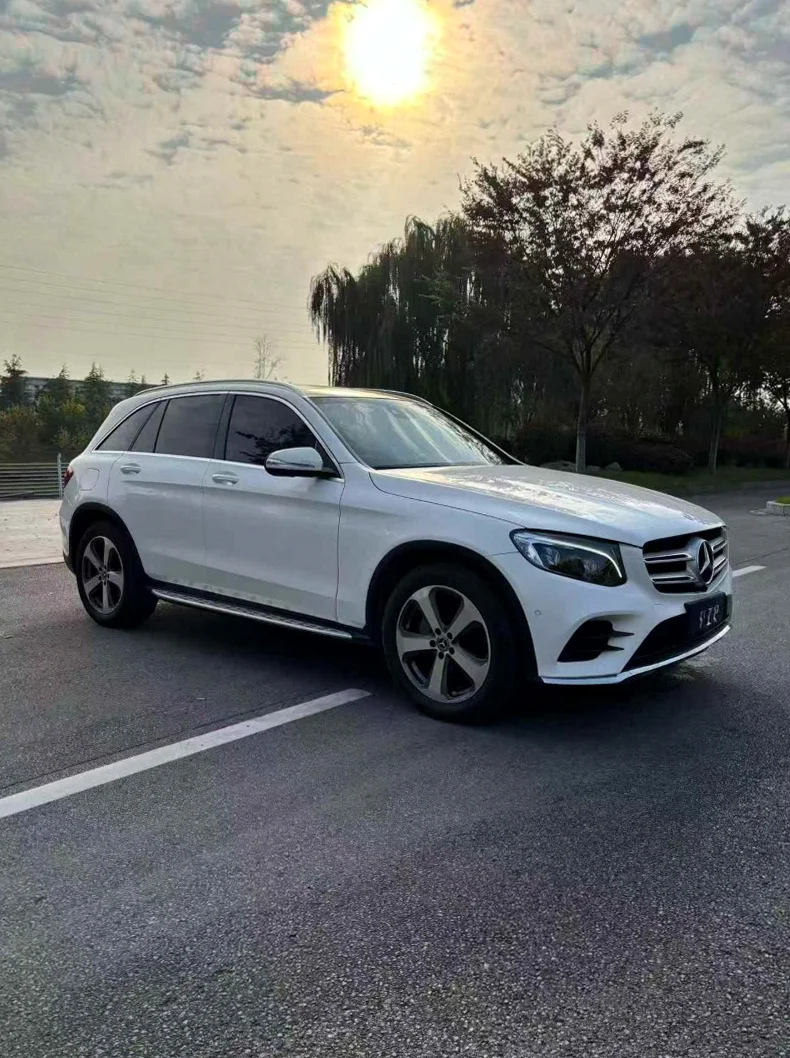 奔驰GLC 正面外观三