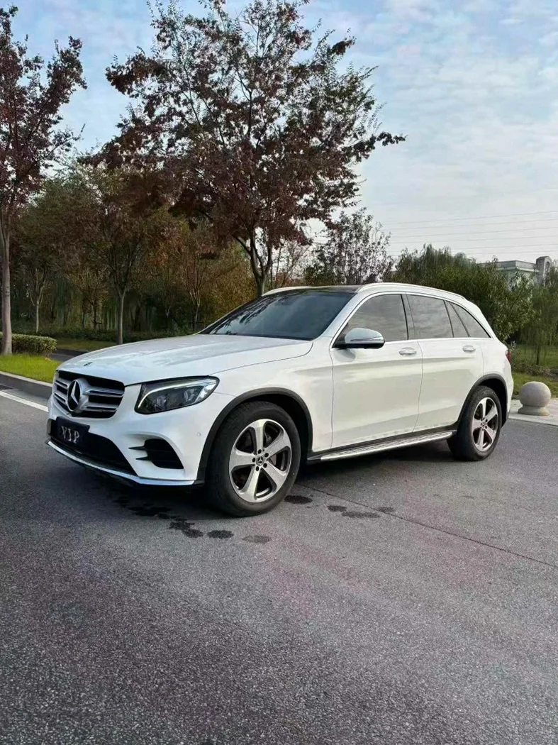 奔驰GLC 正面外观二