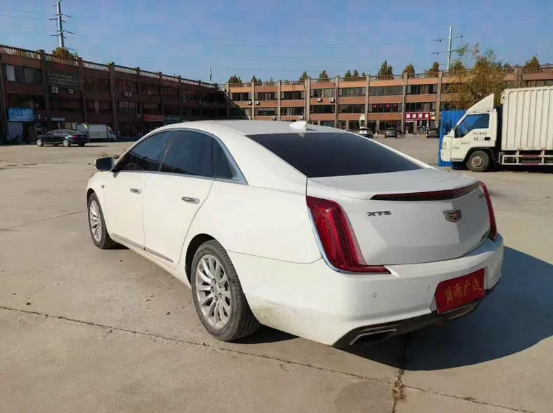 凯迪拉克XTS 内饰后排