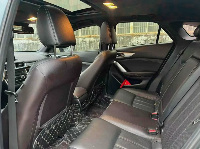 马自达CX-4 后面外观二