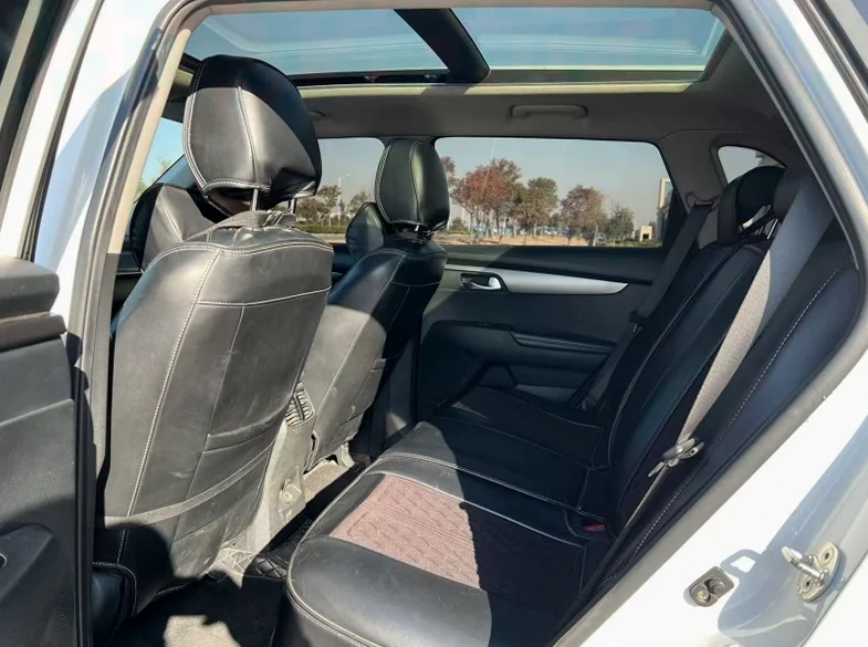 起亚智跑 后面外观二