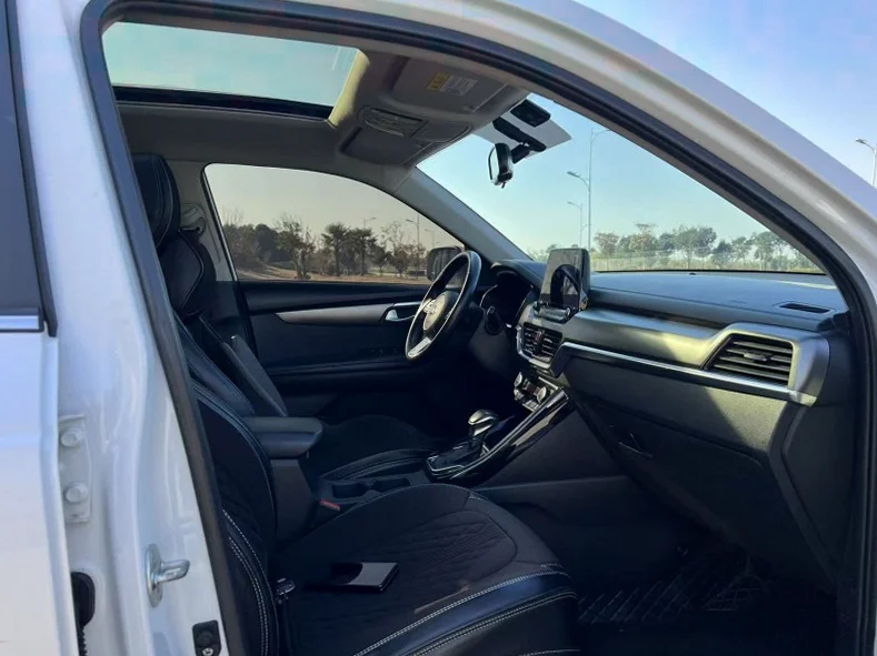 起亚智跑 后面外观三