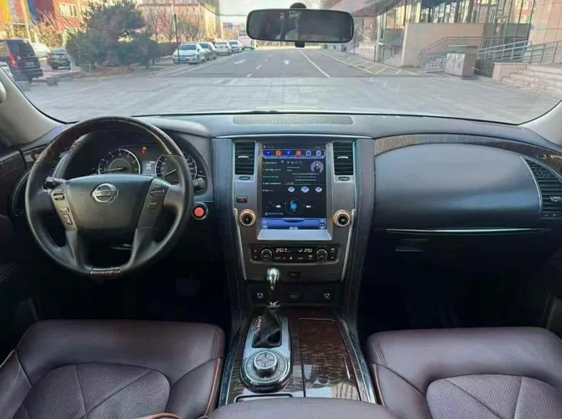 日产途乐 后面外观二